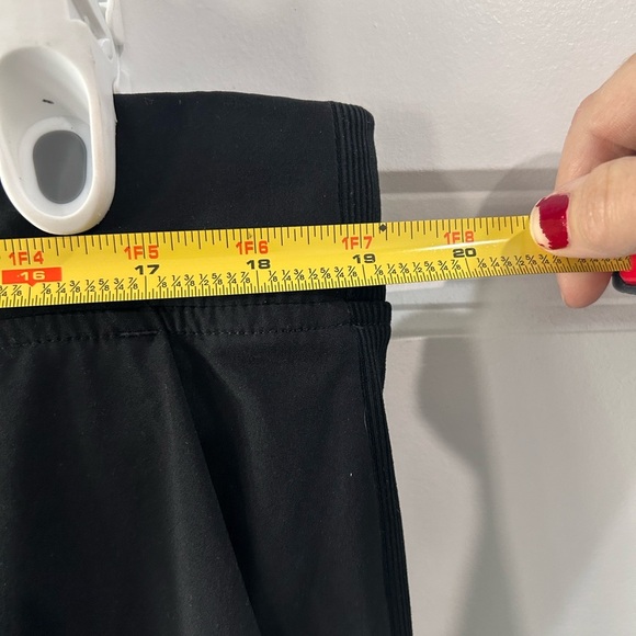 Athleta Brooklyn Ankle Pants Womens Sz 18 Zip Pockets Lightweight Pull On Travel - Picture 8 of 12